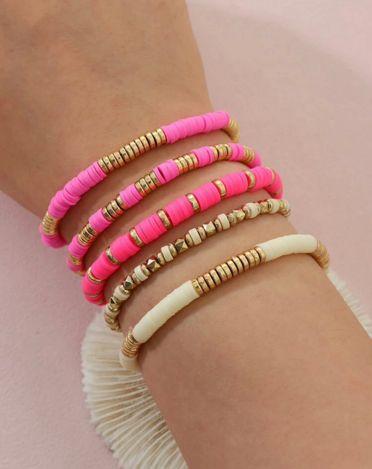 Set van 5 armbanden roze